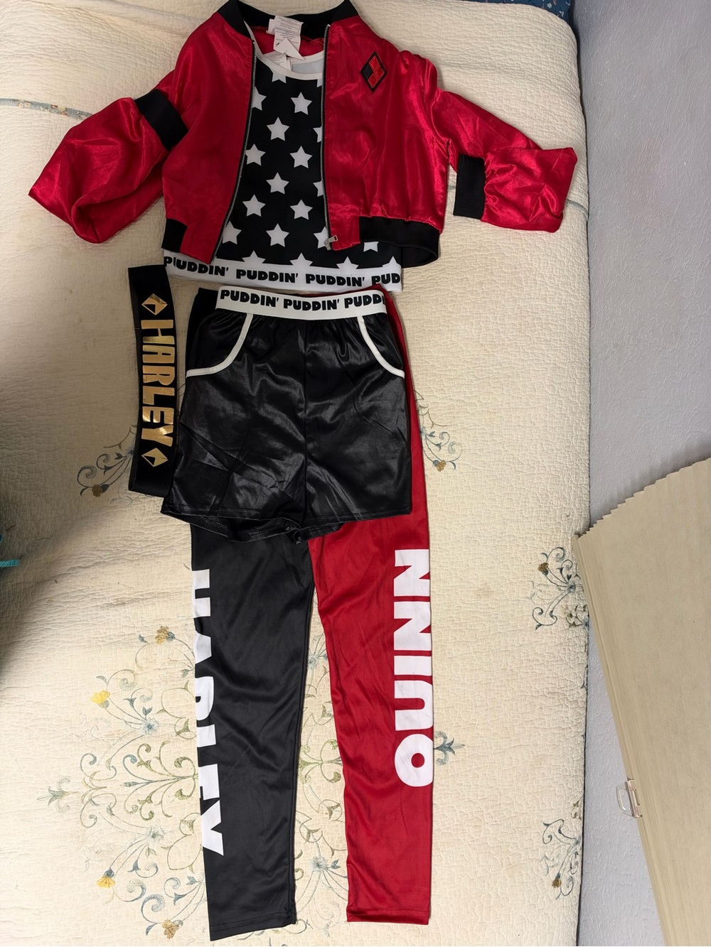 DC Harley Quinn Costume Set - Red & Black